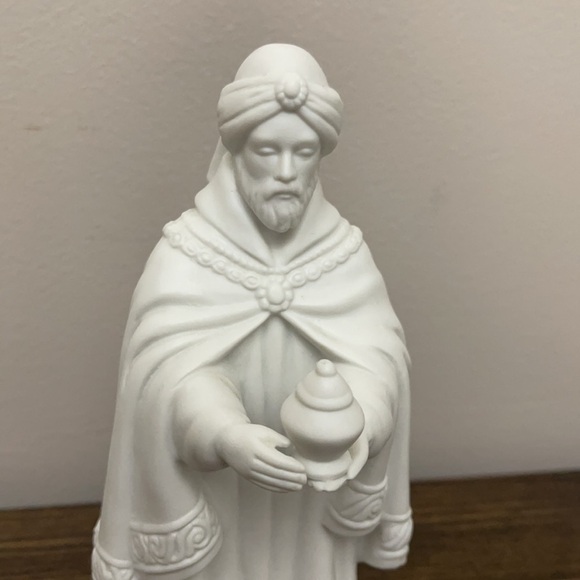 Avon Nativity Collectibles Wise Man King - Picture 2 of 6